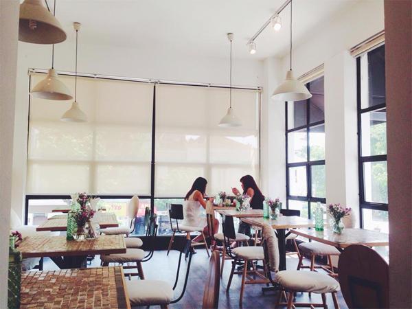 thiết kế quán cafe đơn giản